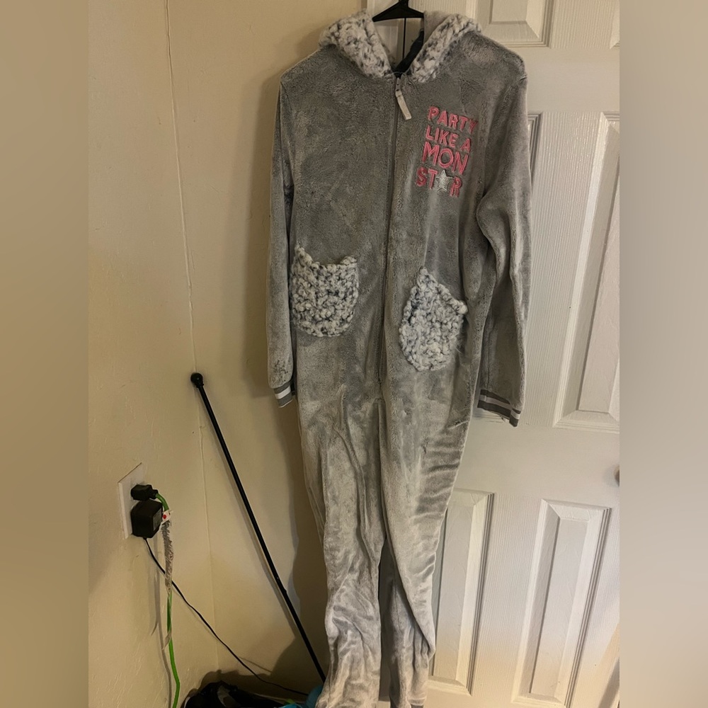 Party like a mon star Secret treasure fleece overall xL